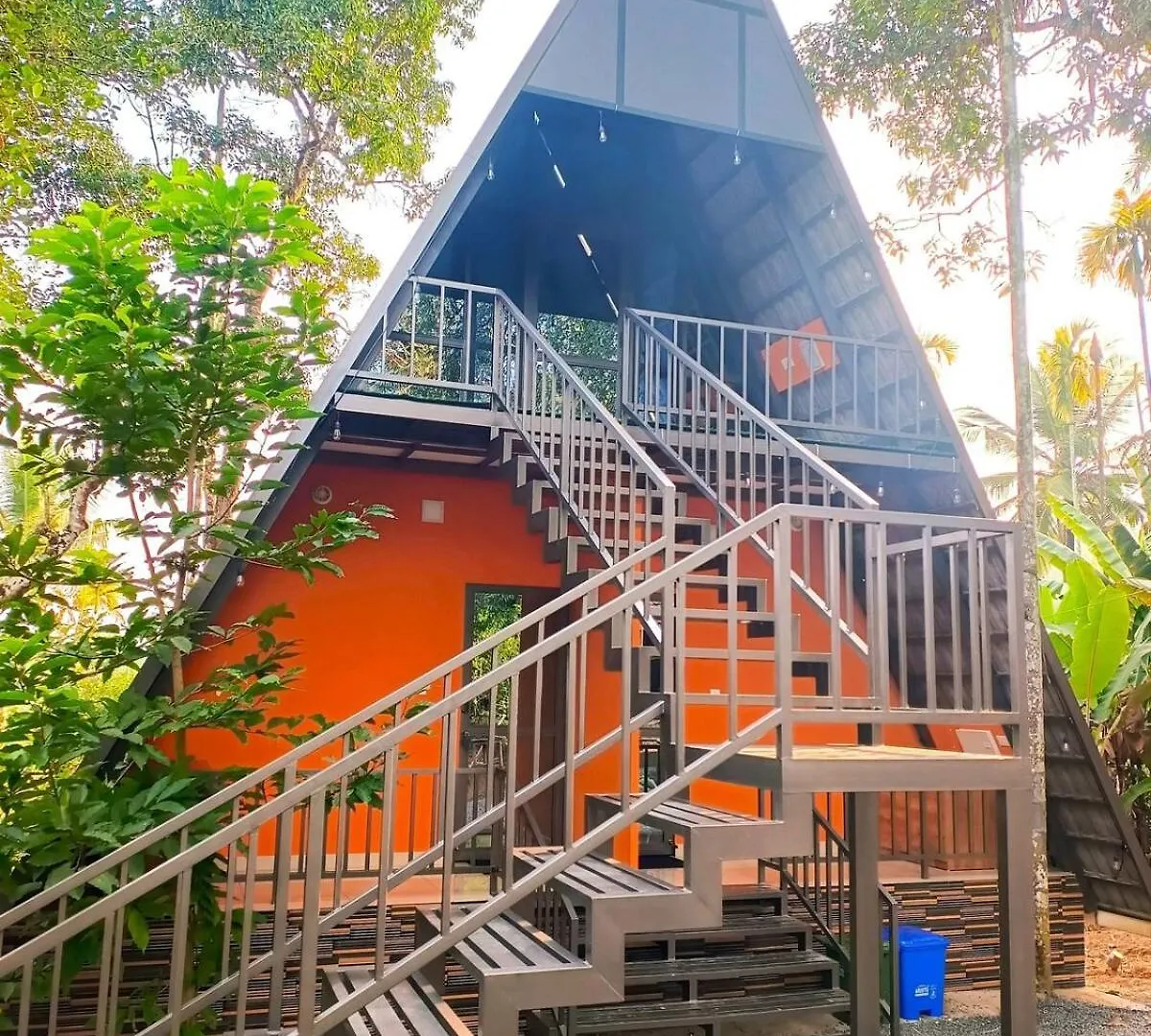 Goldenpeak Estate-Homestay-3Bed-A Frame Holiday Home Wayanad